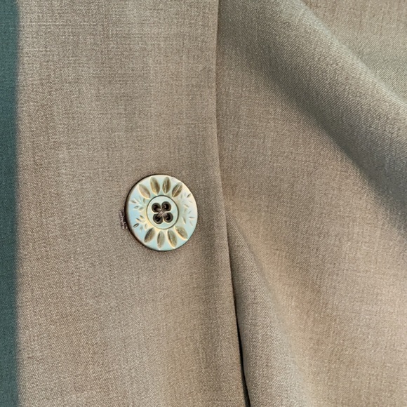 Tahari Blazer - Picture 4 of 4